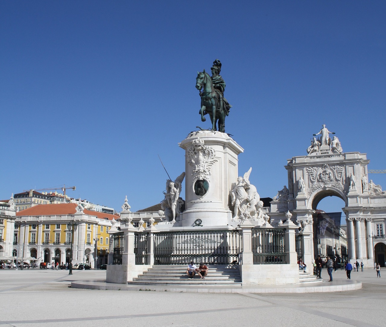 lisbon famous square may 2017 free photo