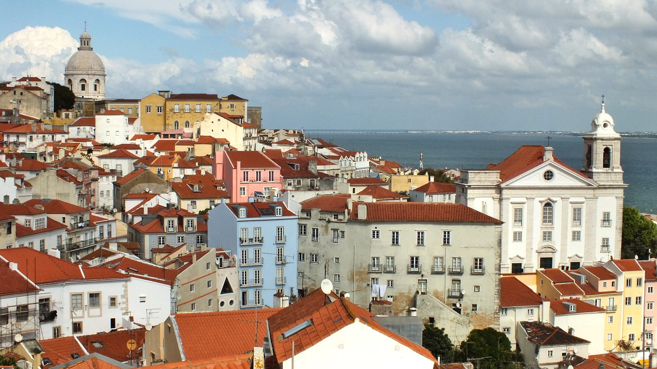 lisbon  portugal  city free photo