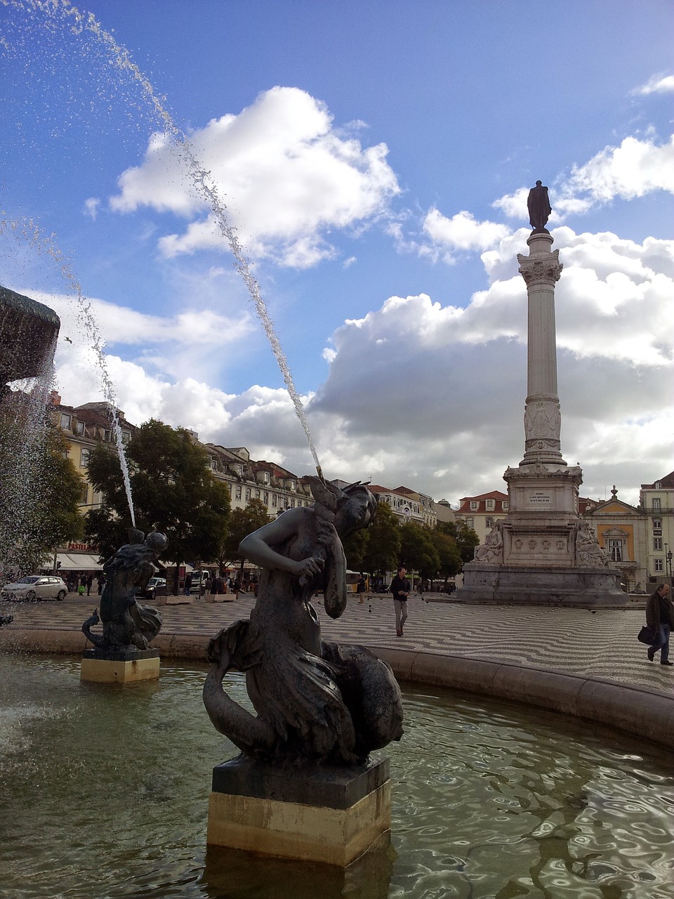 lisbon fountain city free photo