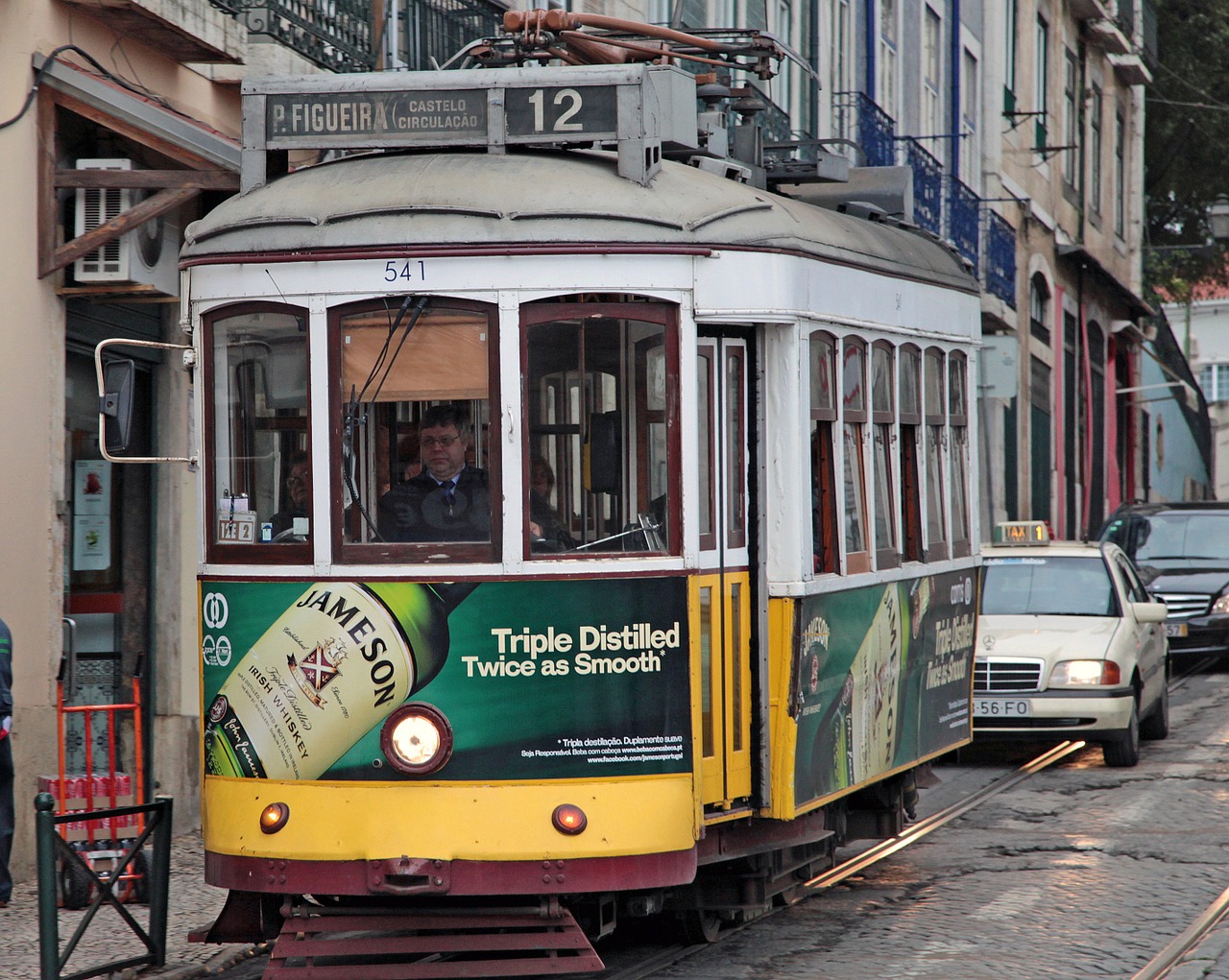 lisbon lisboa tram free photo