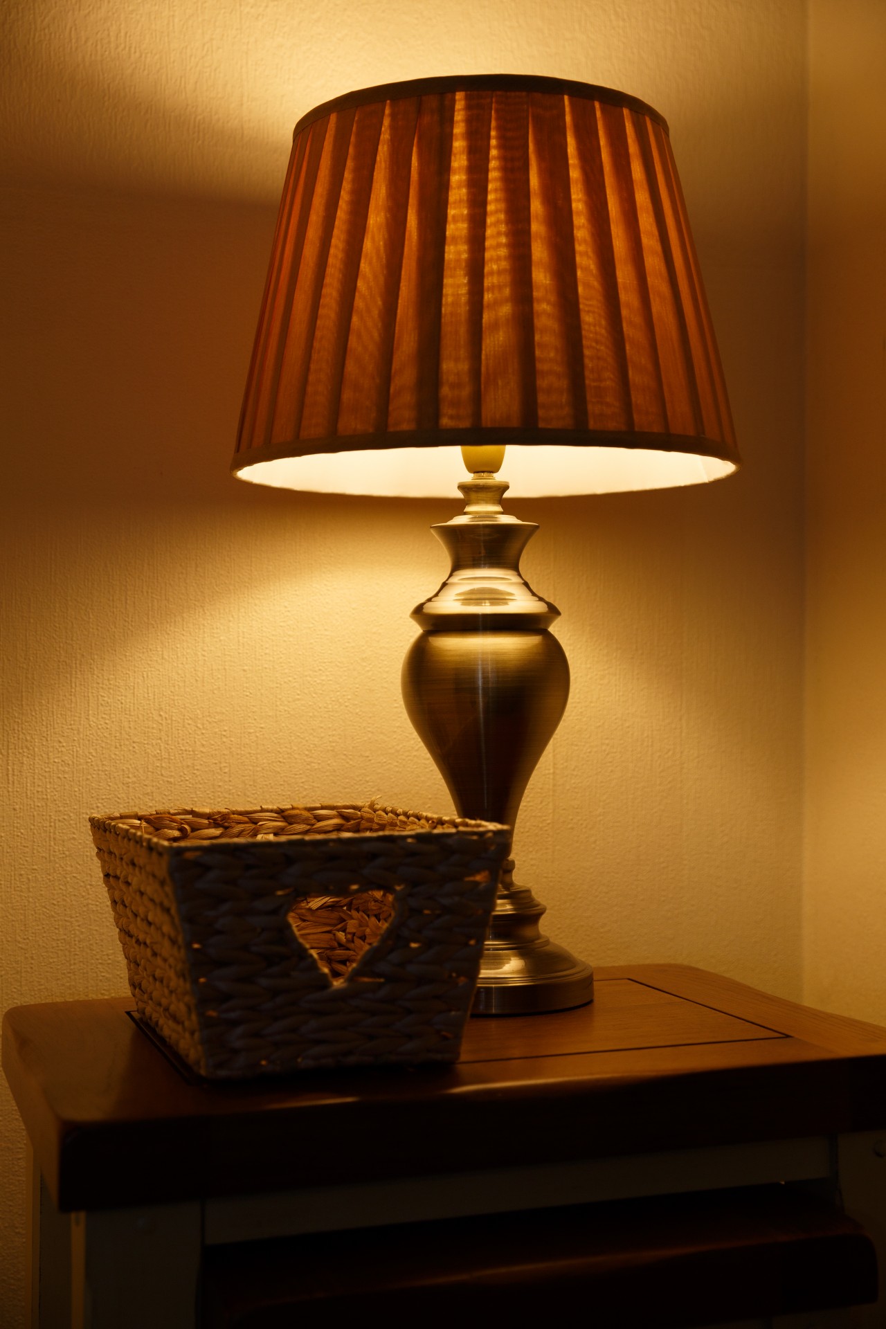 lamp room table free photo