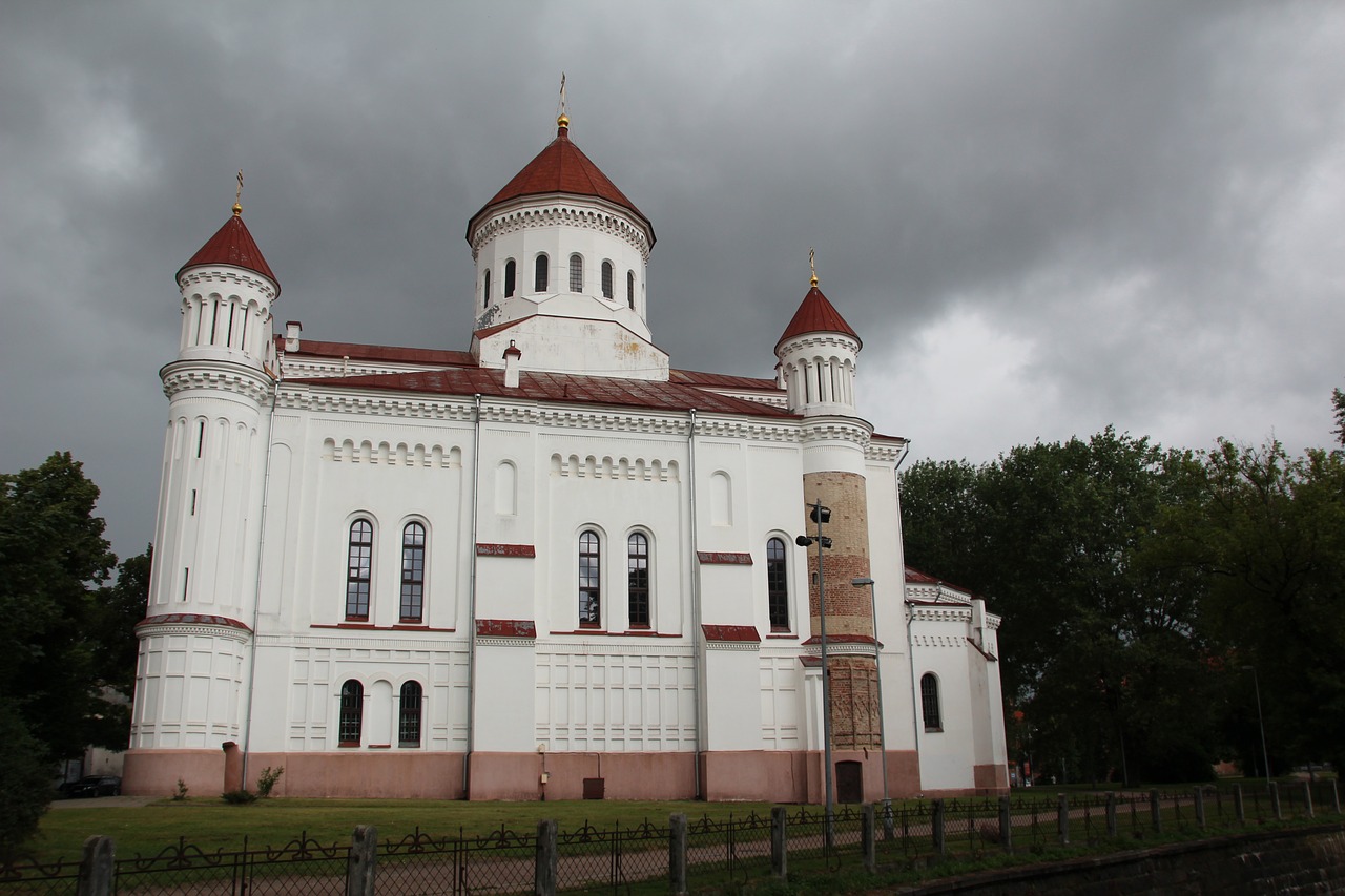 lithuania vilnius building free photo