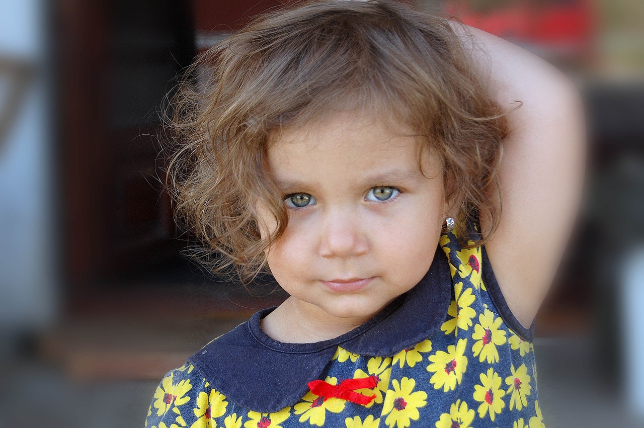 little romanian girl free photo