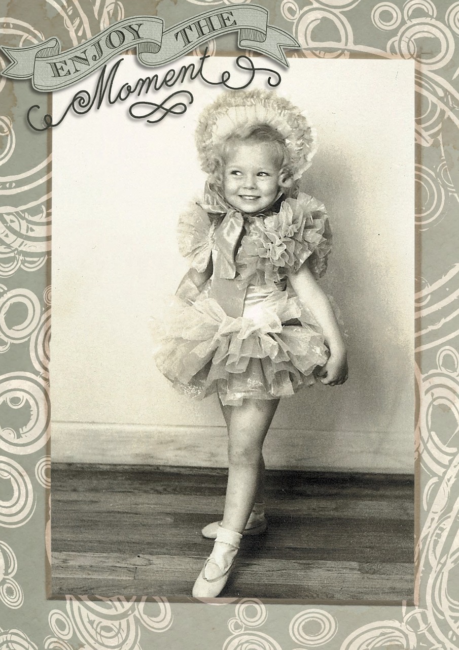 little vintage girl free photo