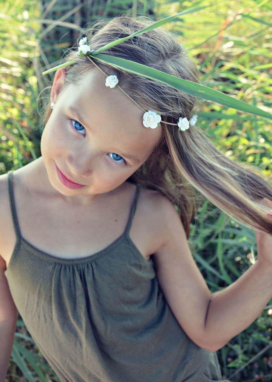 little girl summer nature free photo