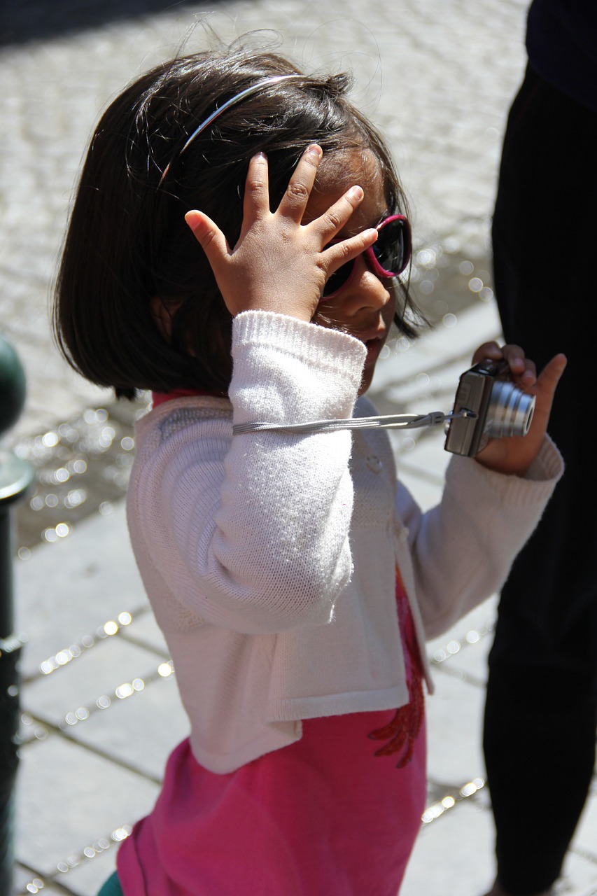 little girl photographer sunglasses free photo