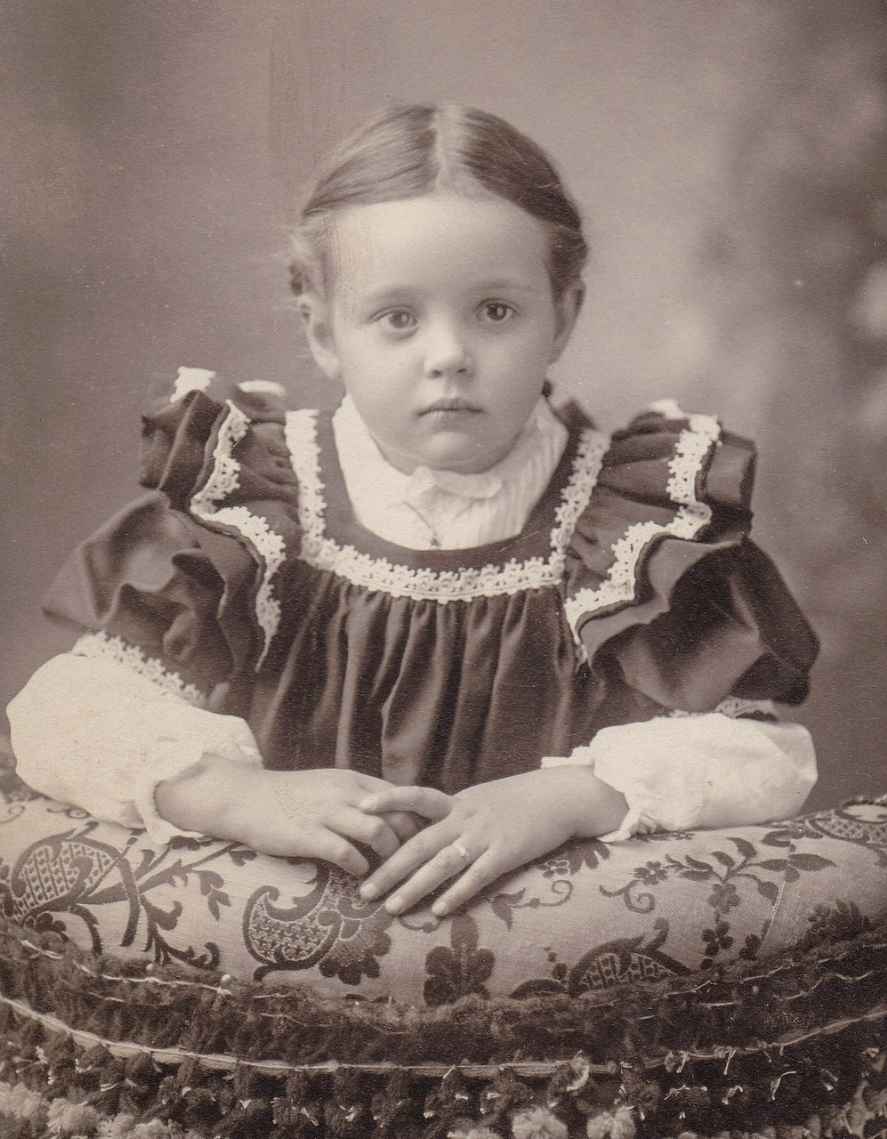 little girl vintage kid free photo