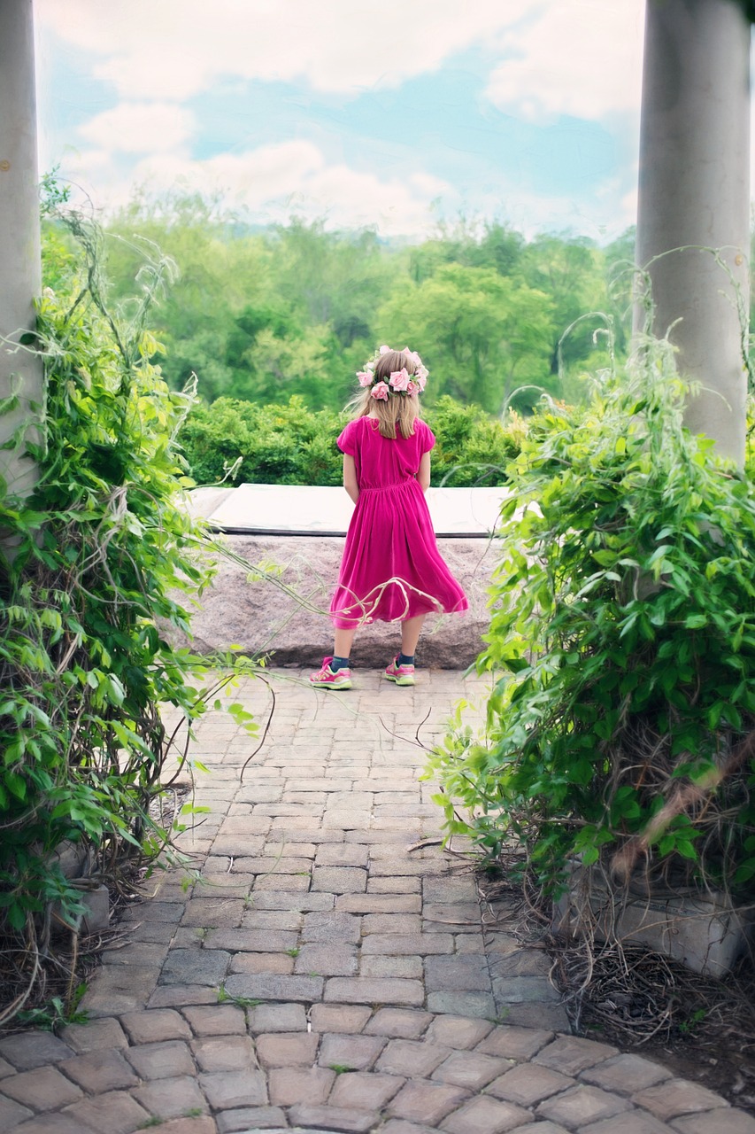 little girl summer pavilion free photo