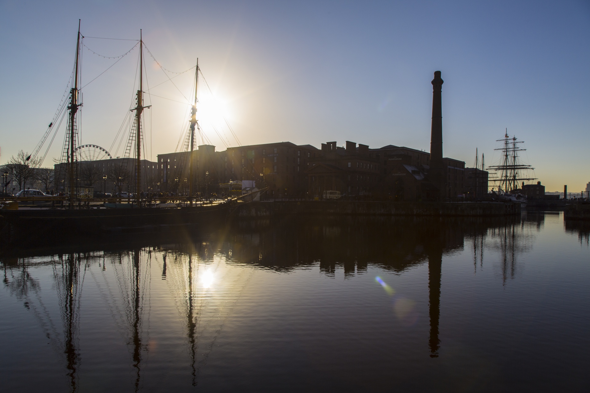 liverpool dock albert free photo