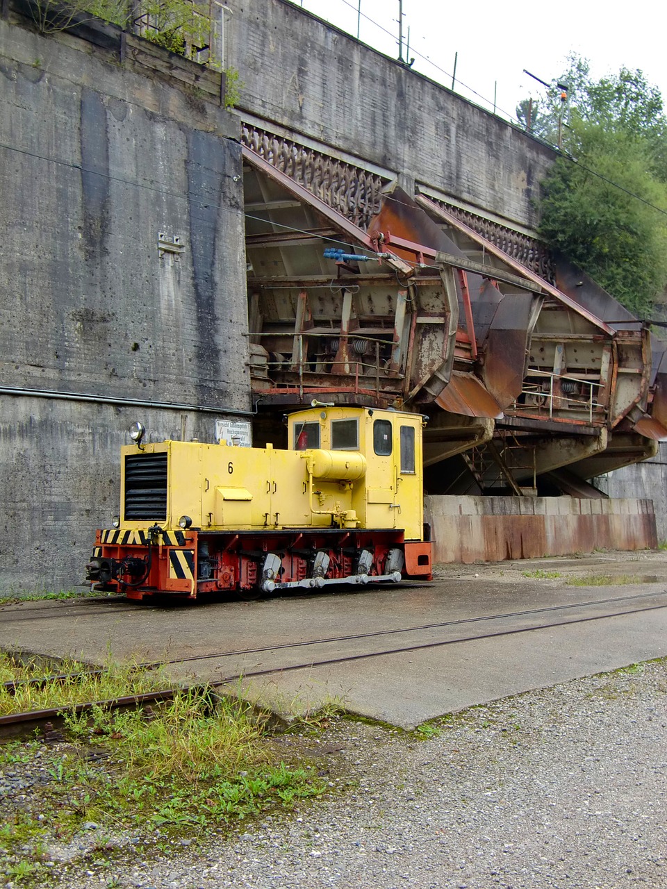 loco locomotive railway free photo