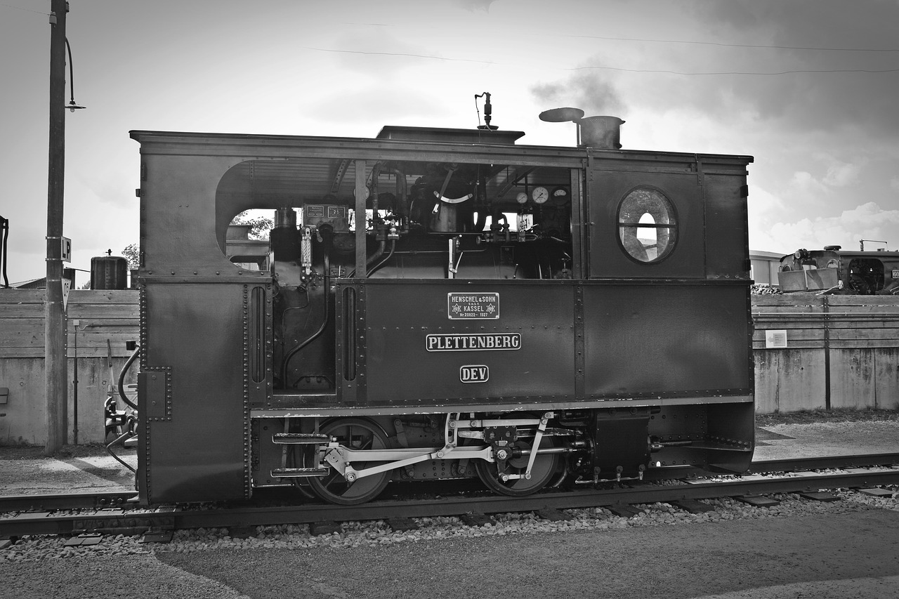 loco steam locomotive box steam locomotive free photo