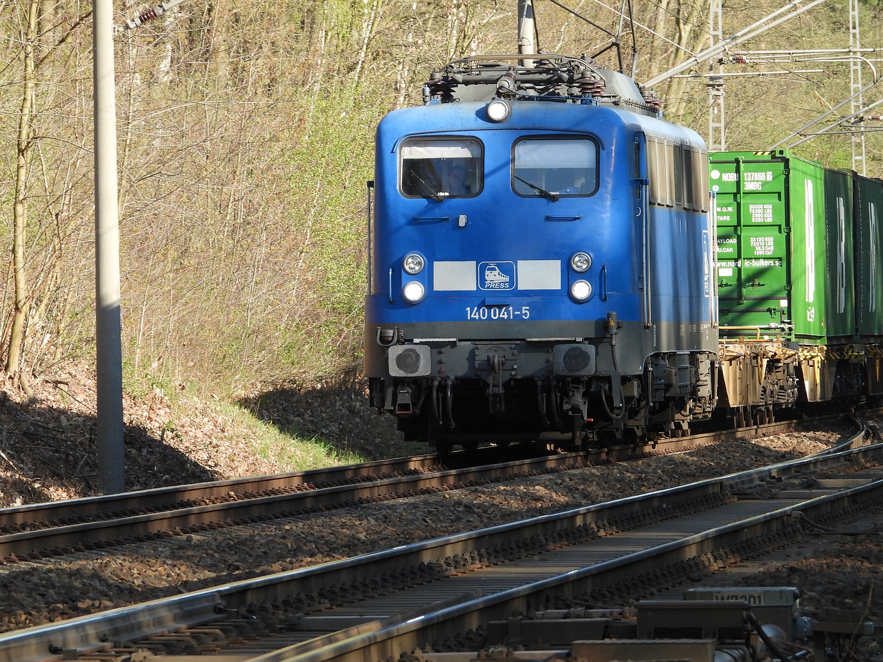 loco  freight train  press free photo