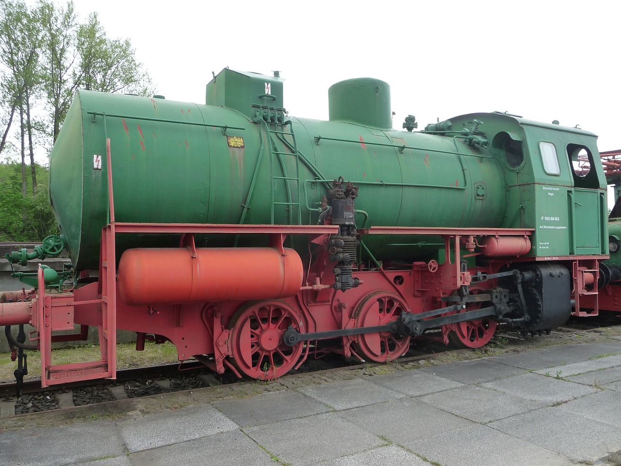 locomotive oldtimer steam locomotive free photo