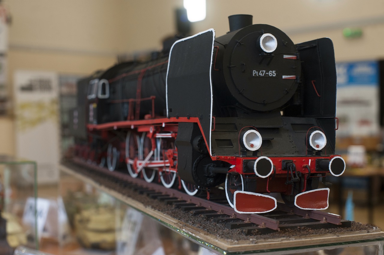 locomotive  model train  model railway free photo