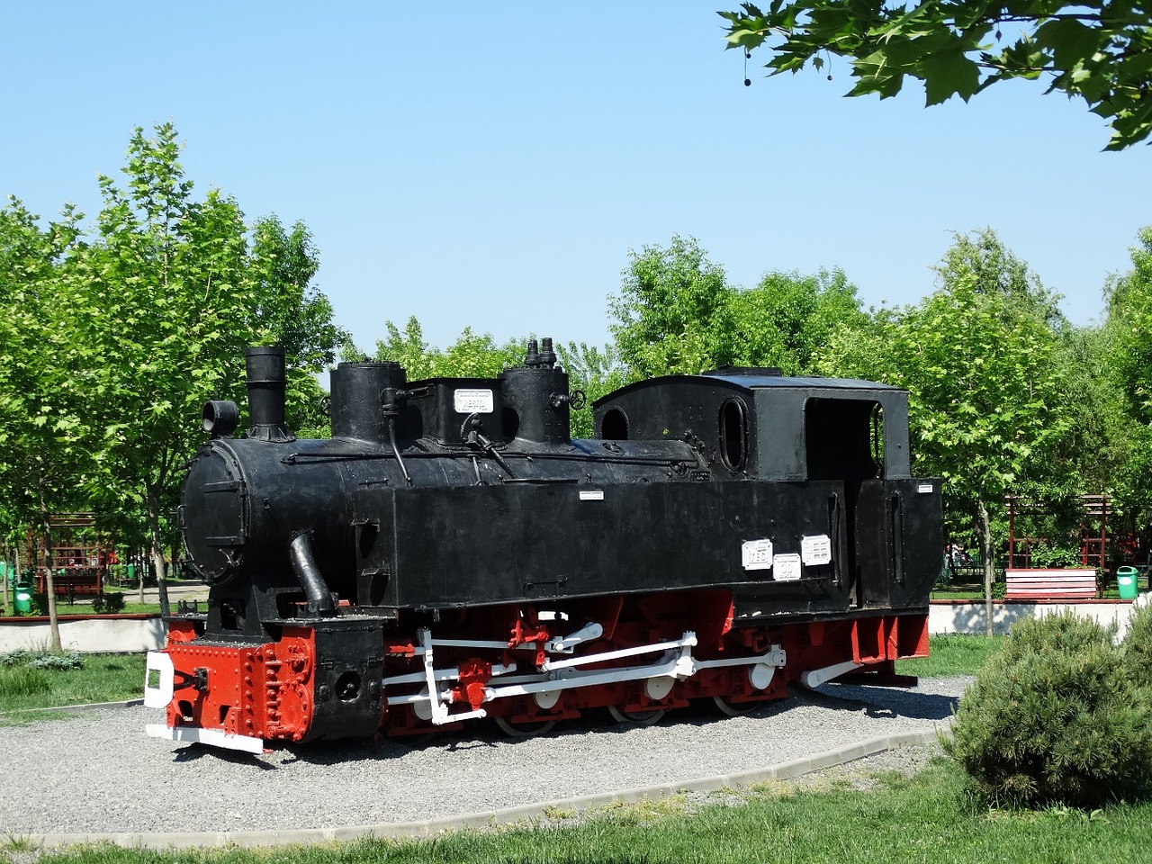 locomotive reconditioned old free photo