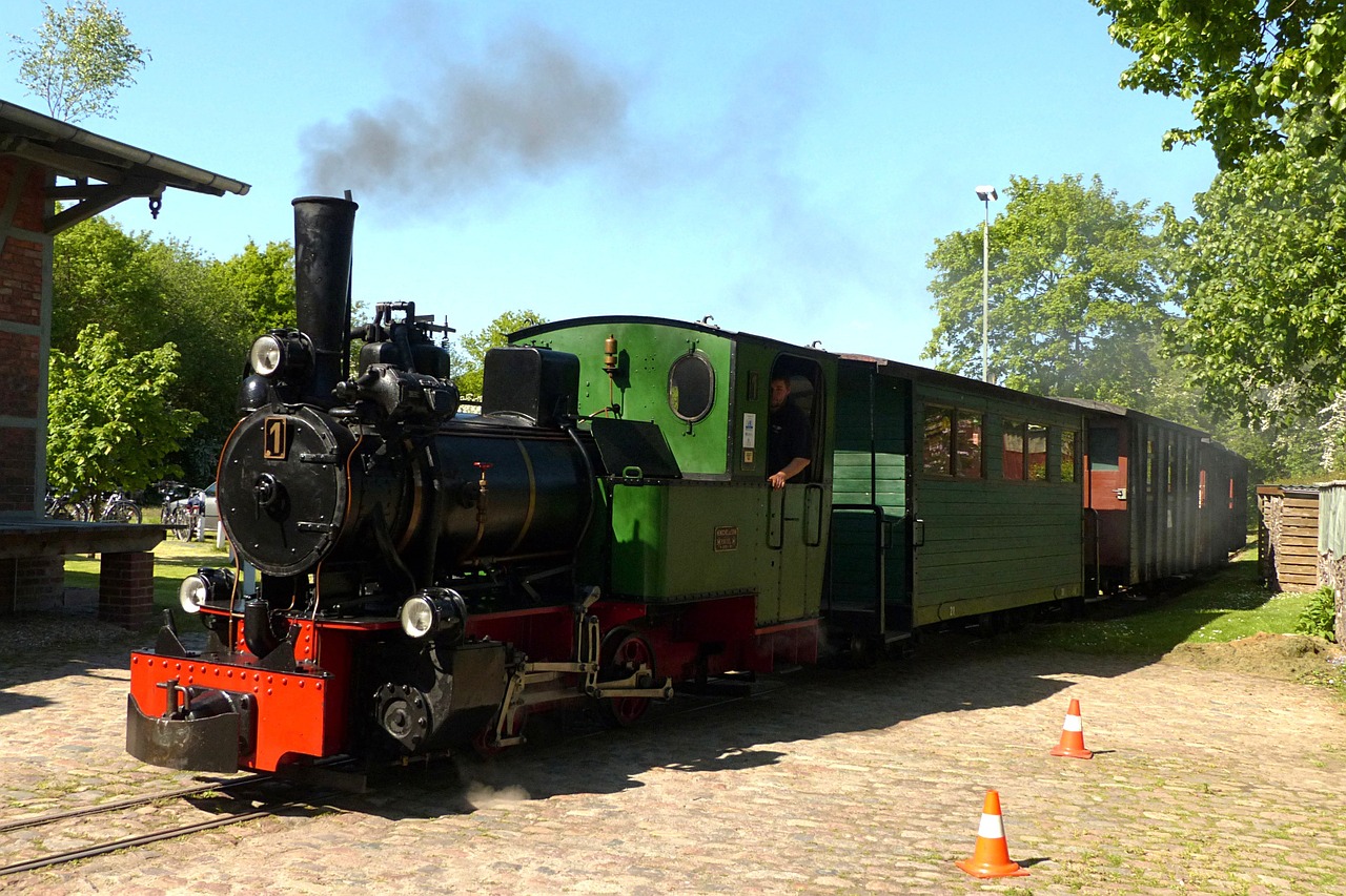 locomotive steam locomotive born in 1927 free photo