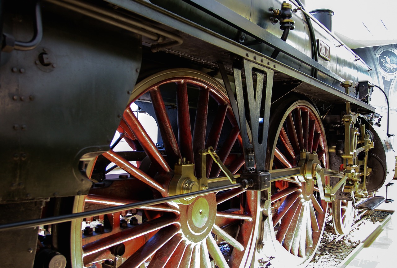 locomotive railway wheels free photo