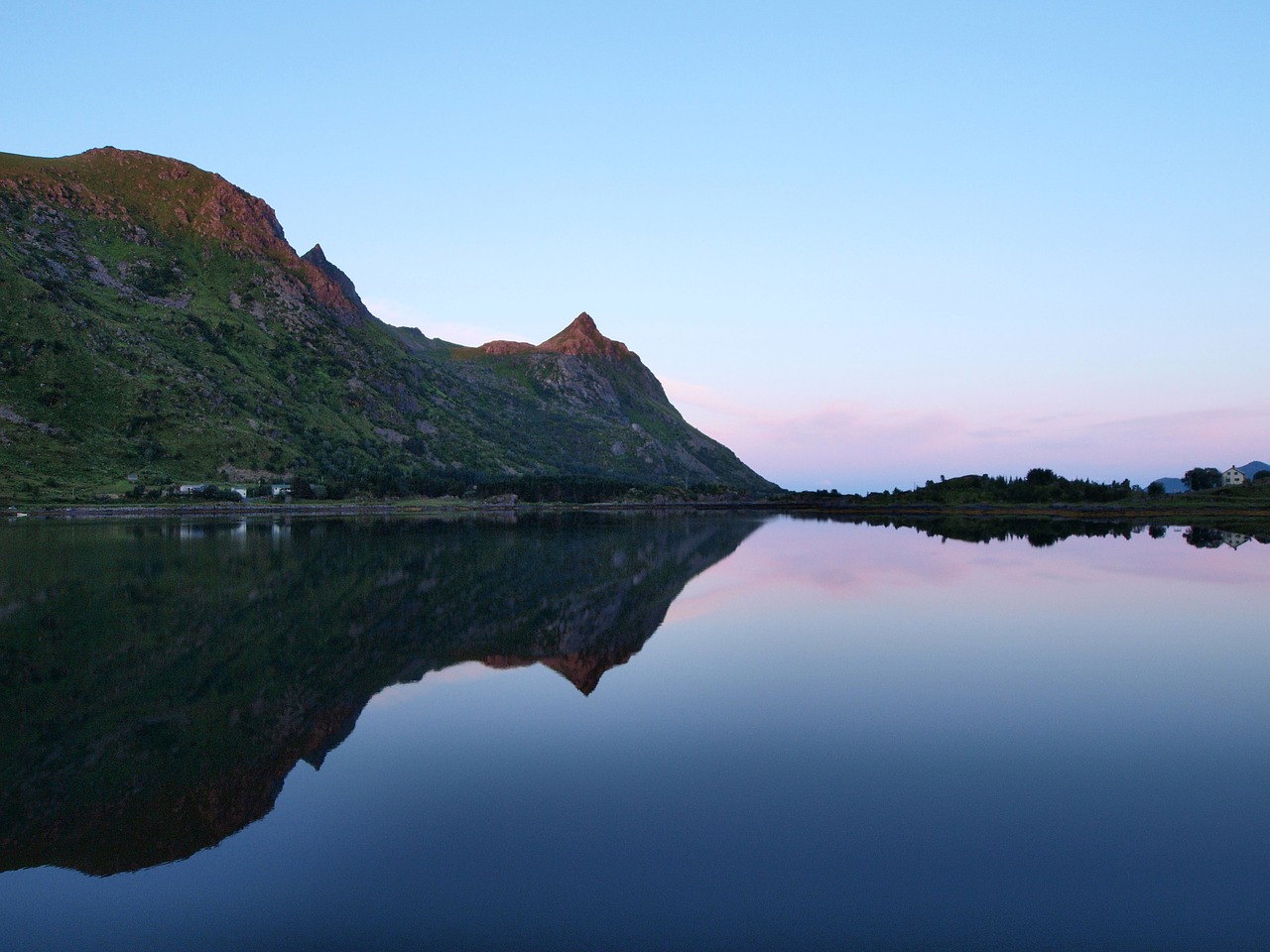 lofoten norway mirroring free photo