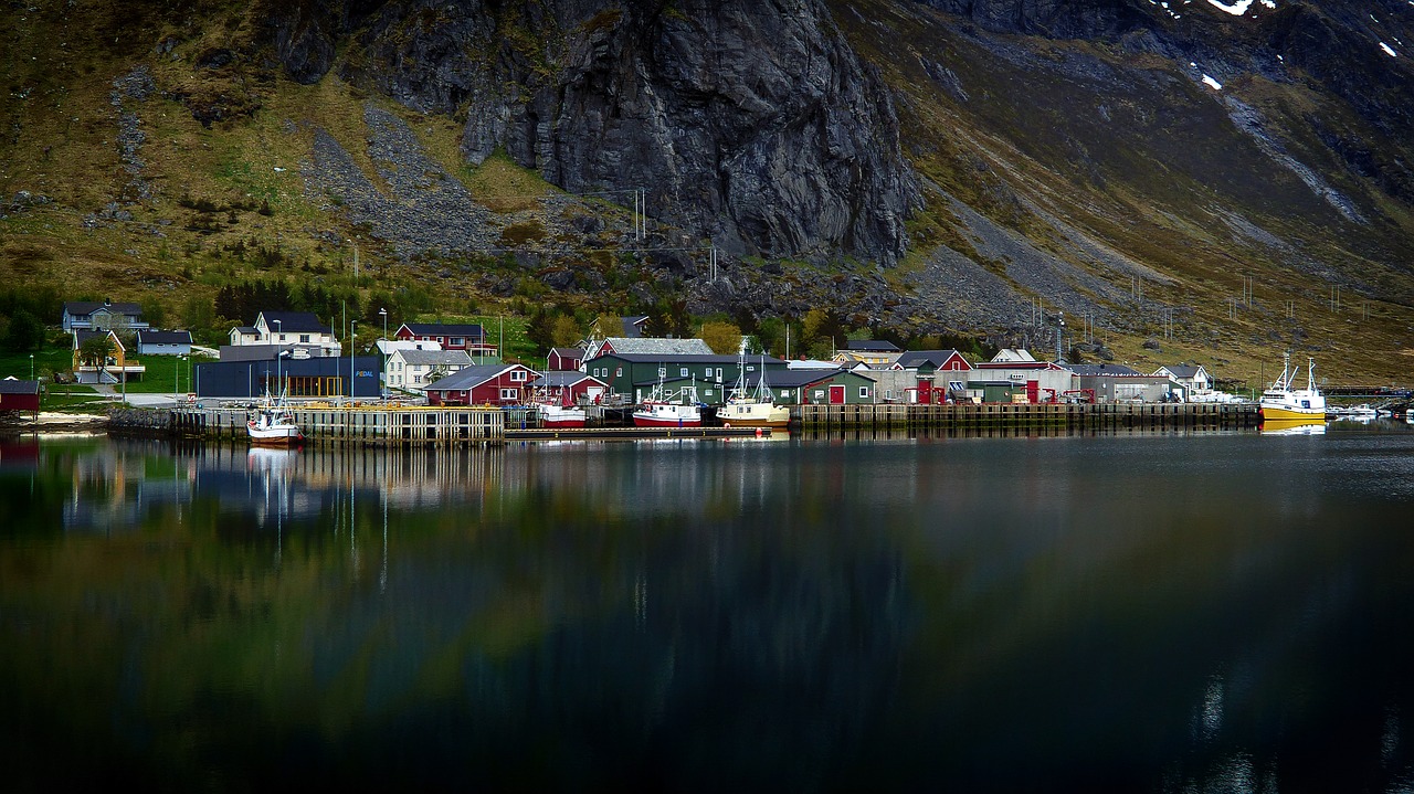 lofoten village port free photo