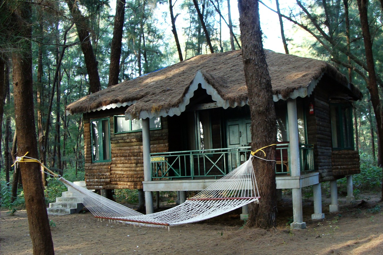 log hut wood cabin free photo