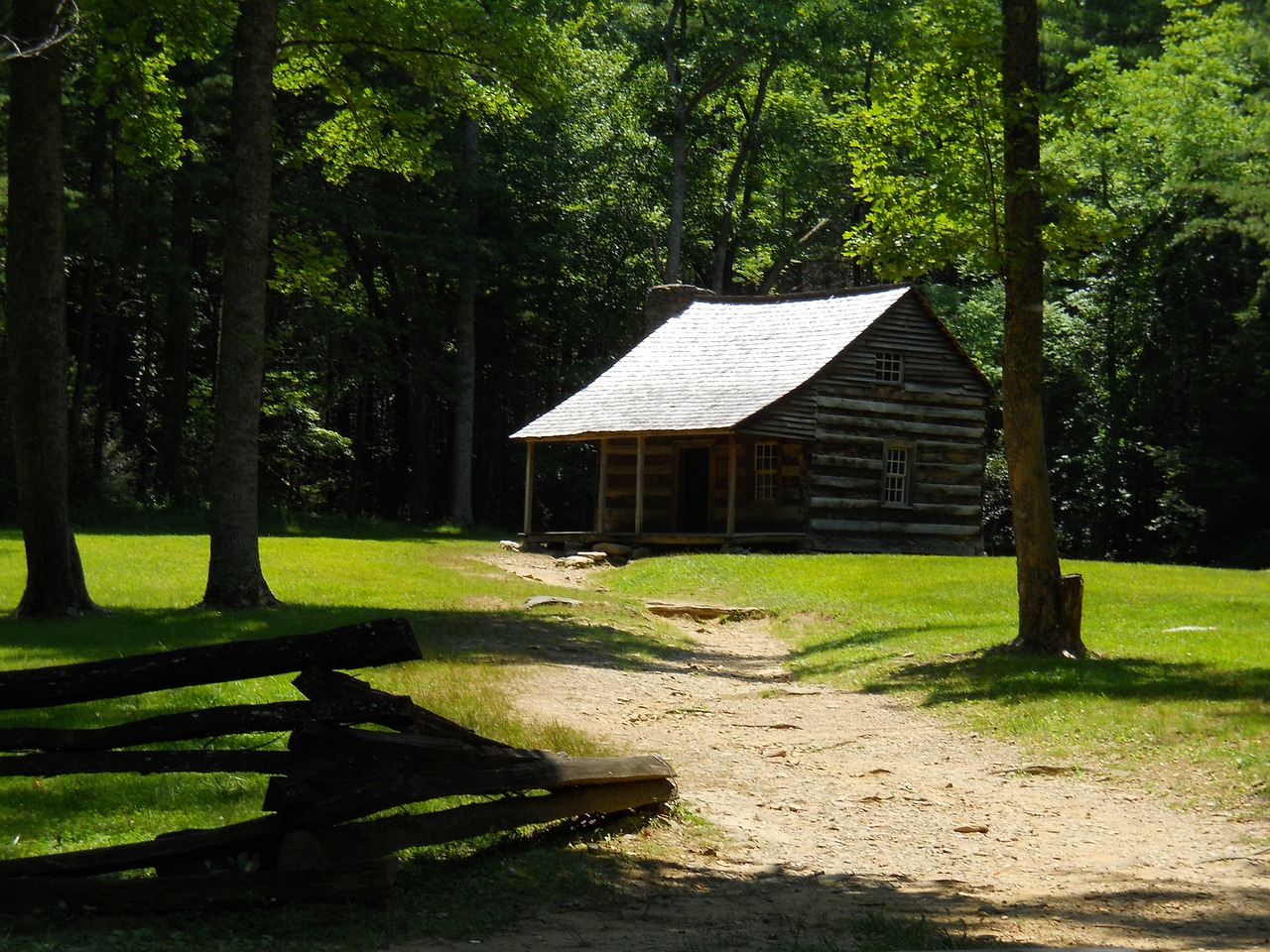 log cabin wilderness nature free photo