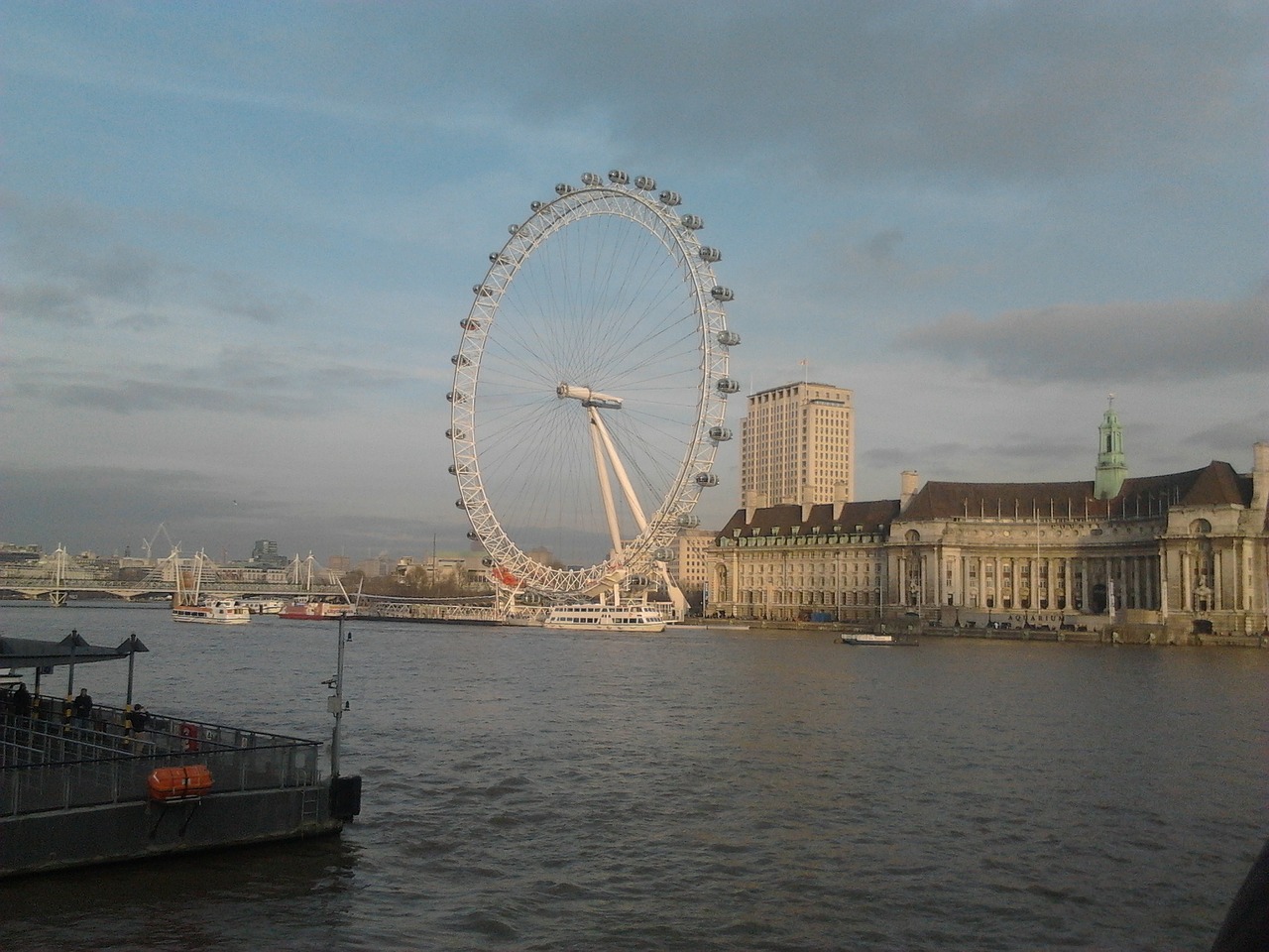 london the river thames giant ferris wheel free photo