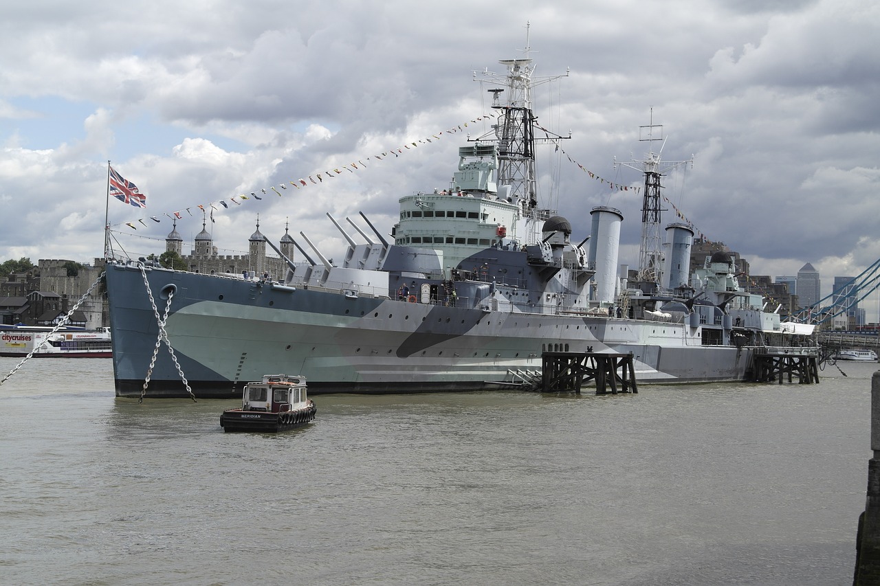 london warship city free photo