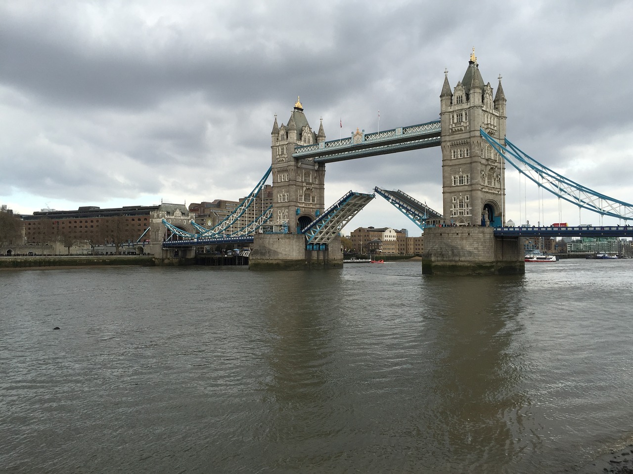 london london bridge bridge free photo