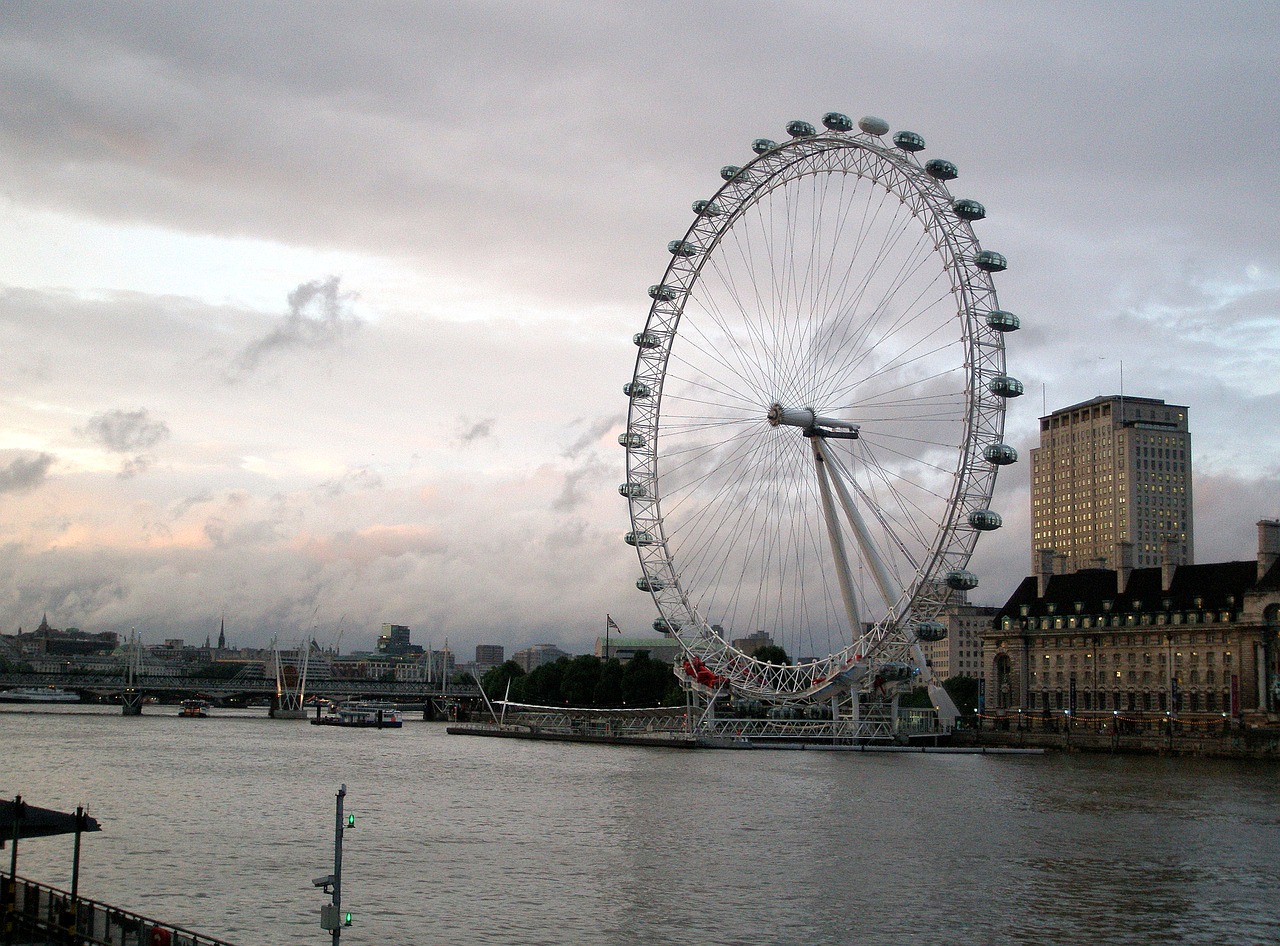 london sky city free photo