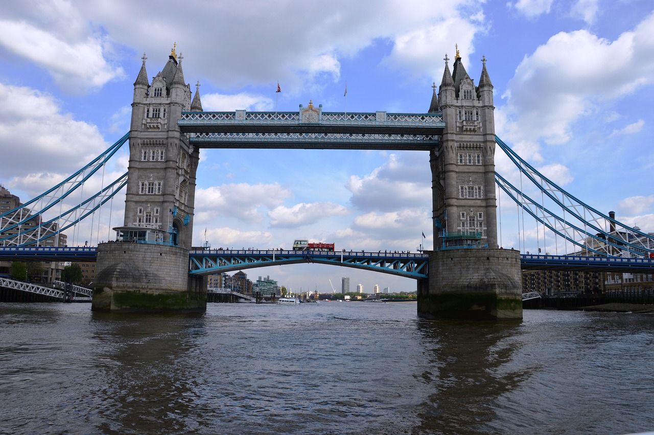 london clouds bridge free photo