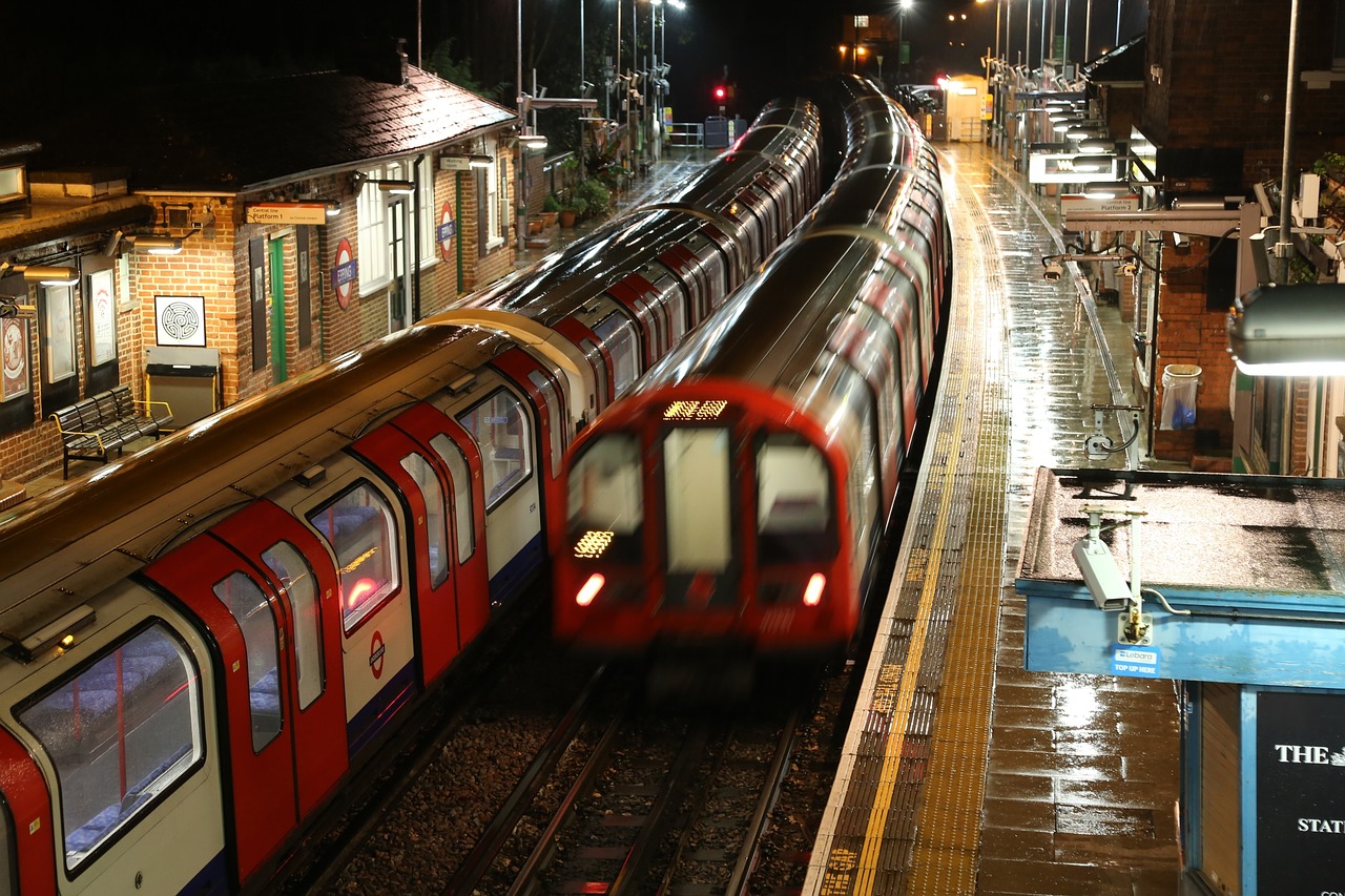 london underground trains epping free photo
