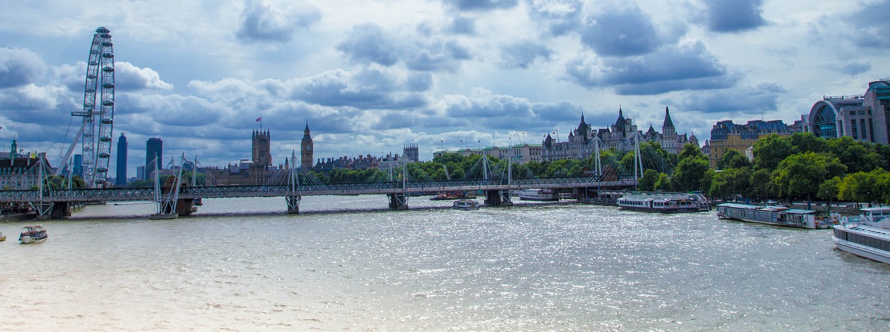 london river thames north view free photo