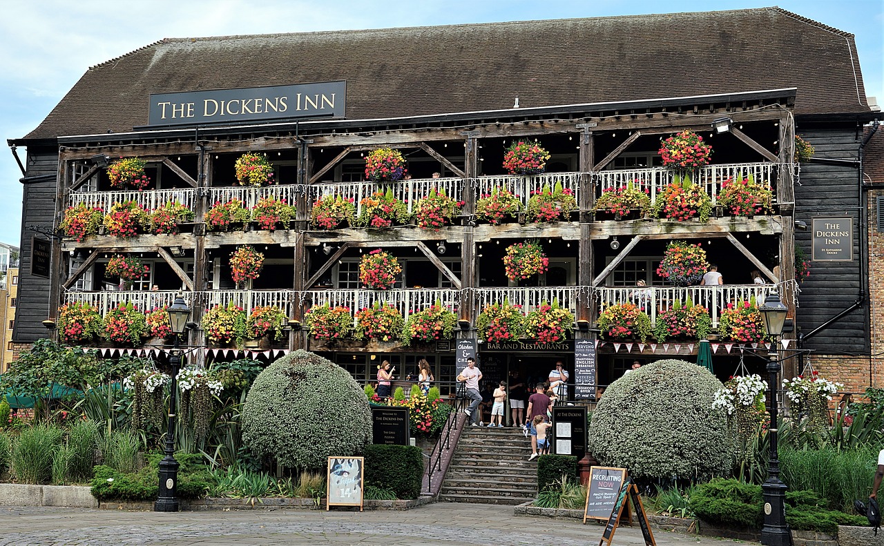 london pub the dickens inn free photo
