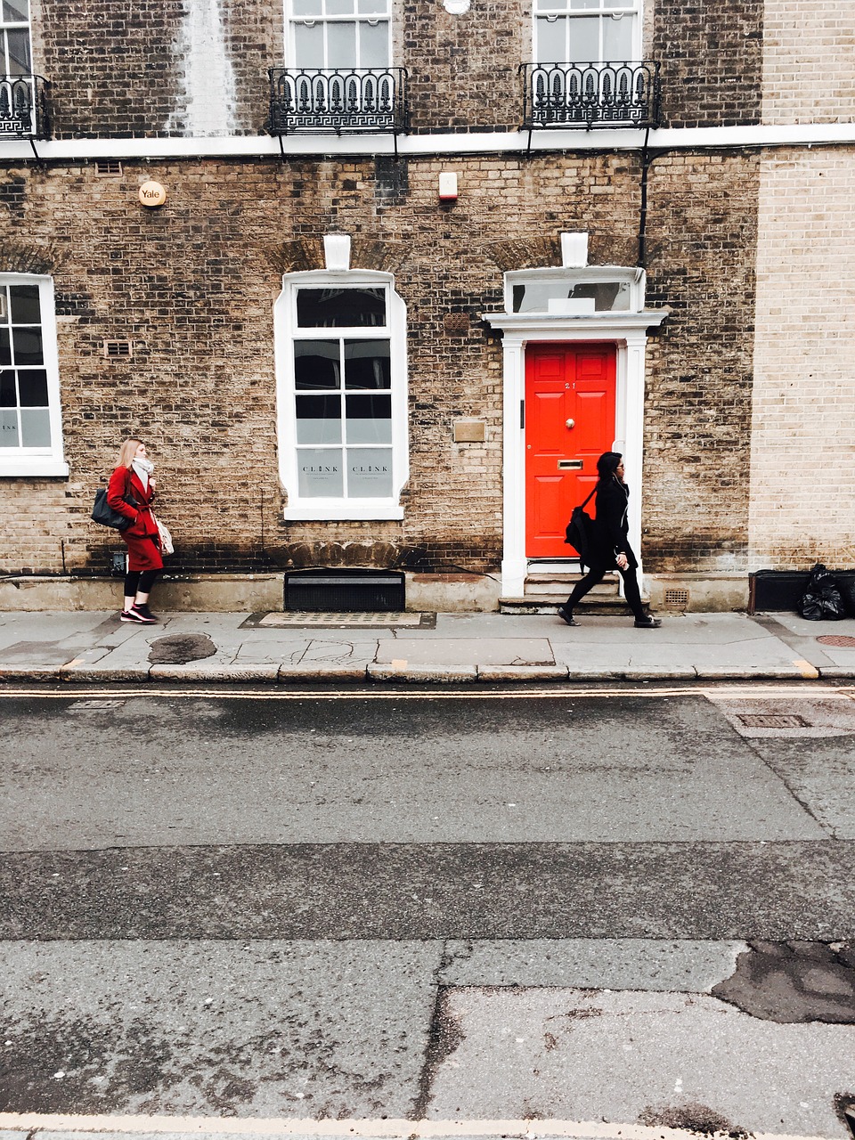 london door red free photo