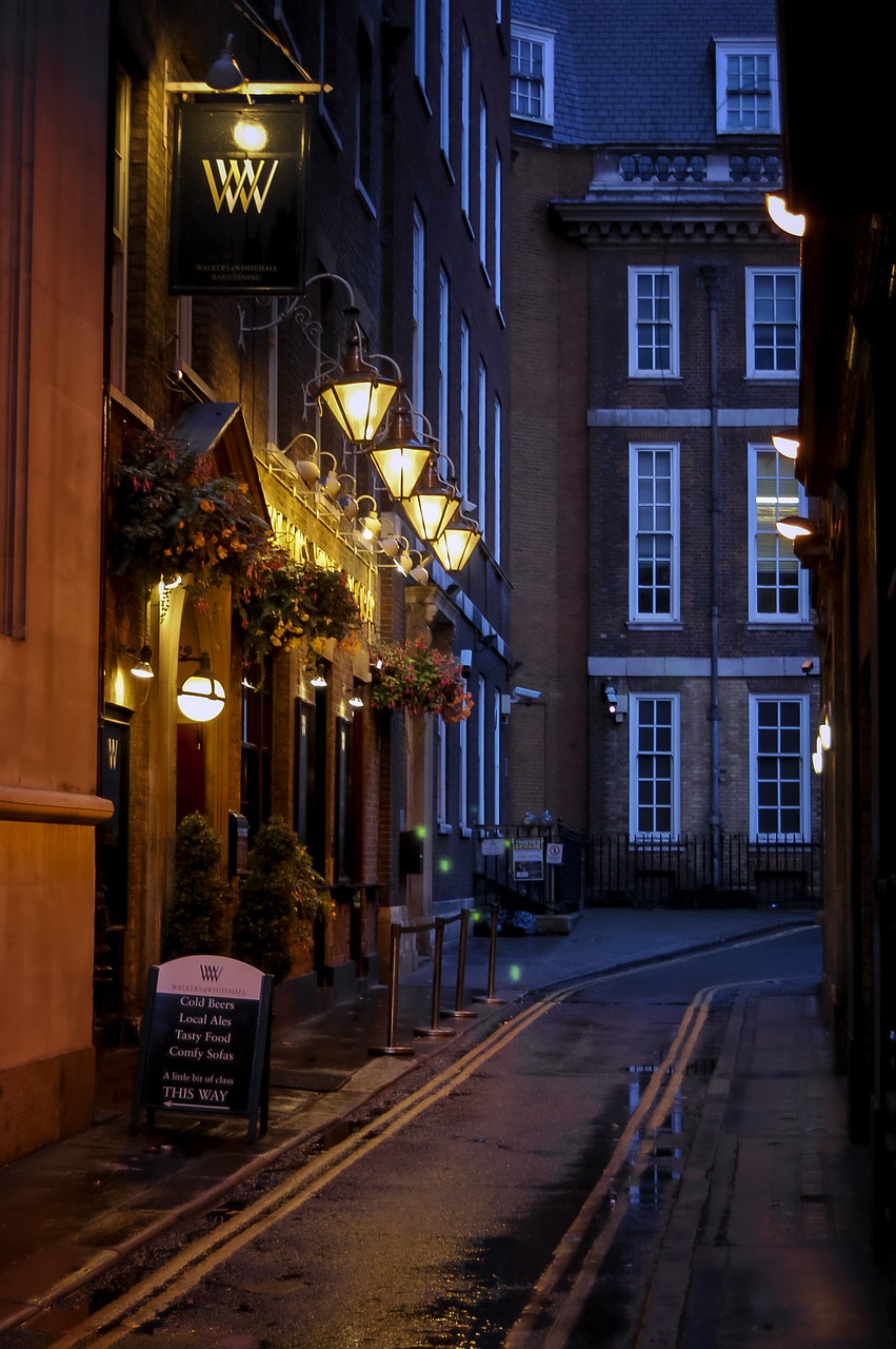 london streets lights free photo