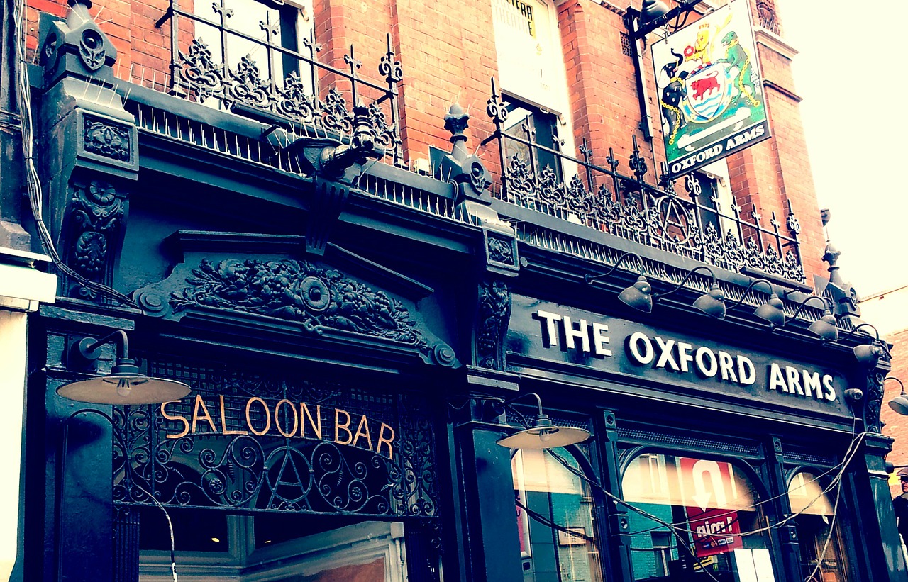 london saloon city free photo