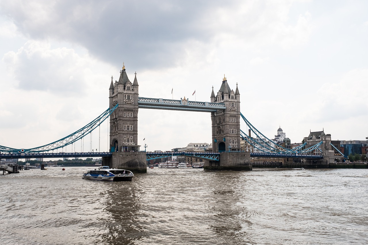 london  tower bridge  bridge free photo