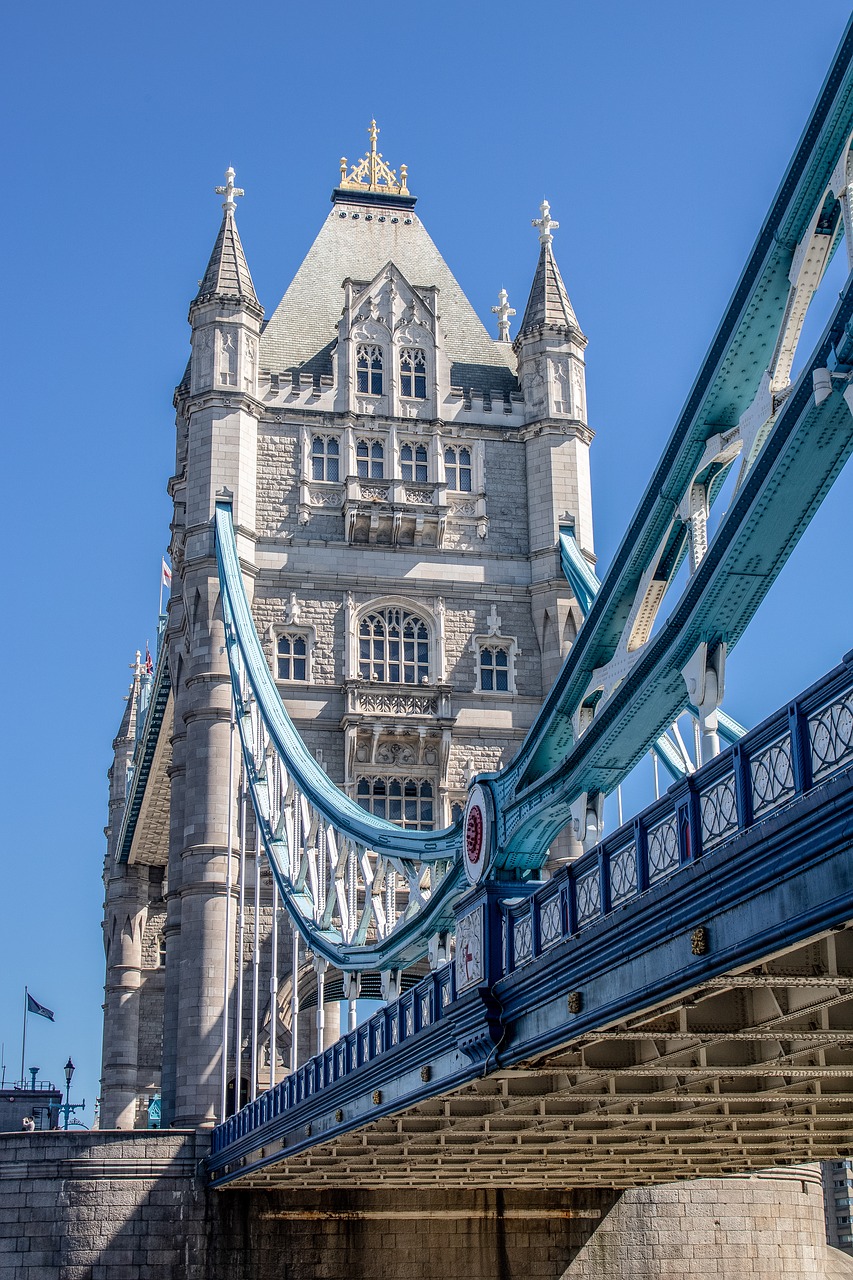 london  tower bridge  bridge free photo