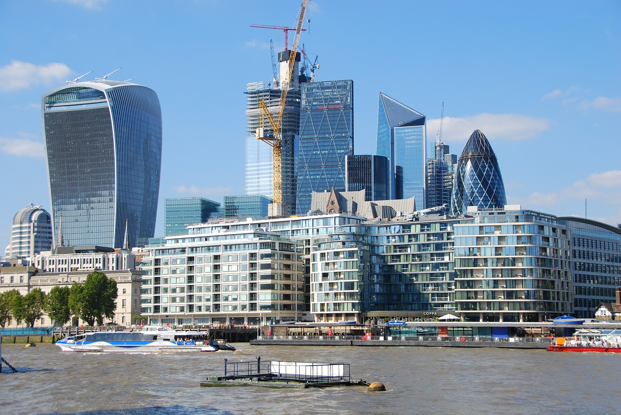 london  thames  buildings free photo