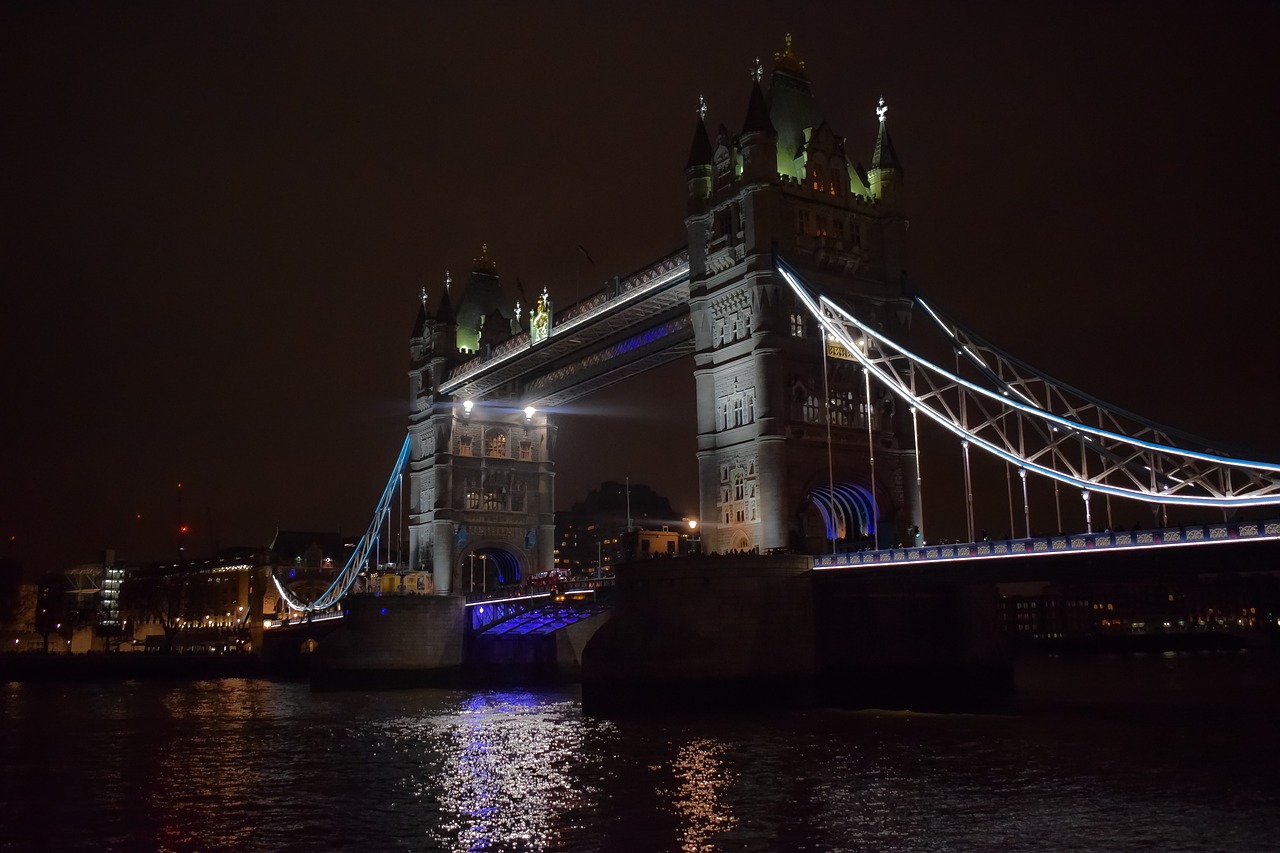 london  tower bridge  bridge free photo