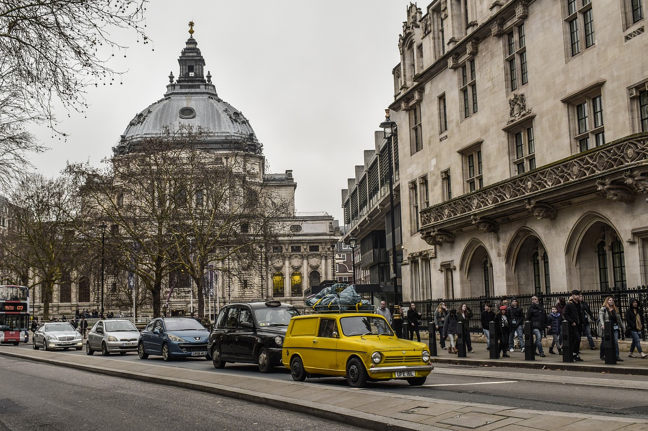 london  street  architecture free photo