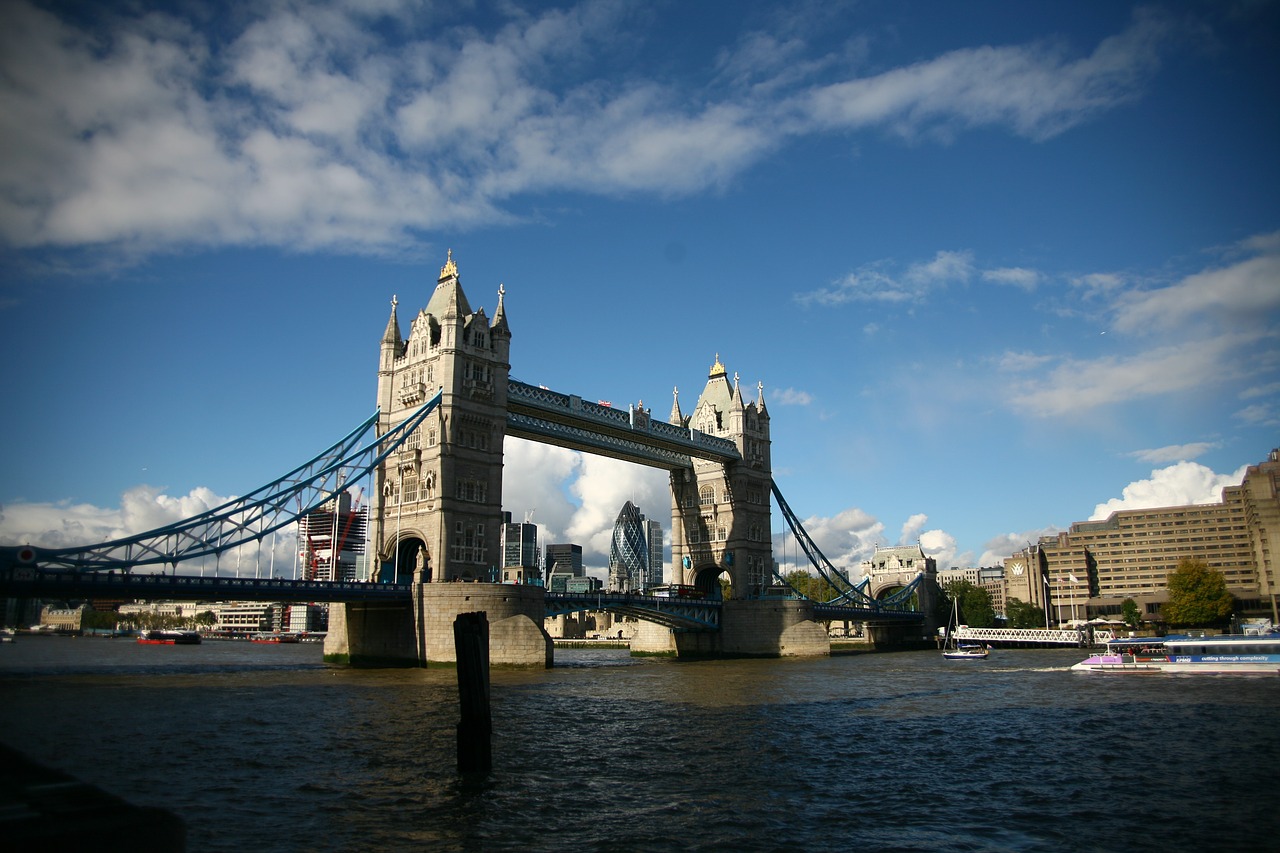 london tower bridge river free photo