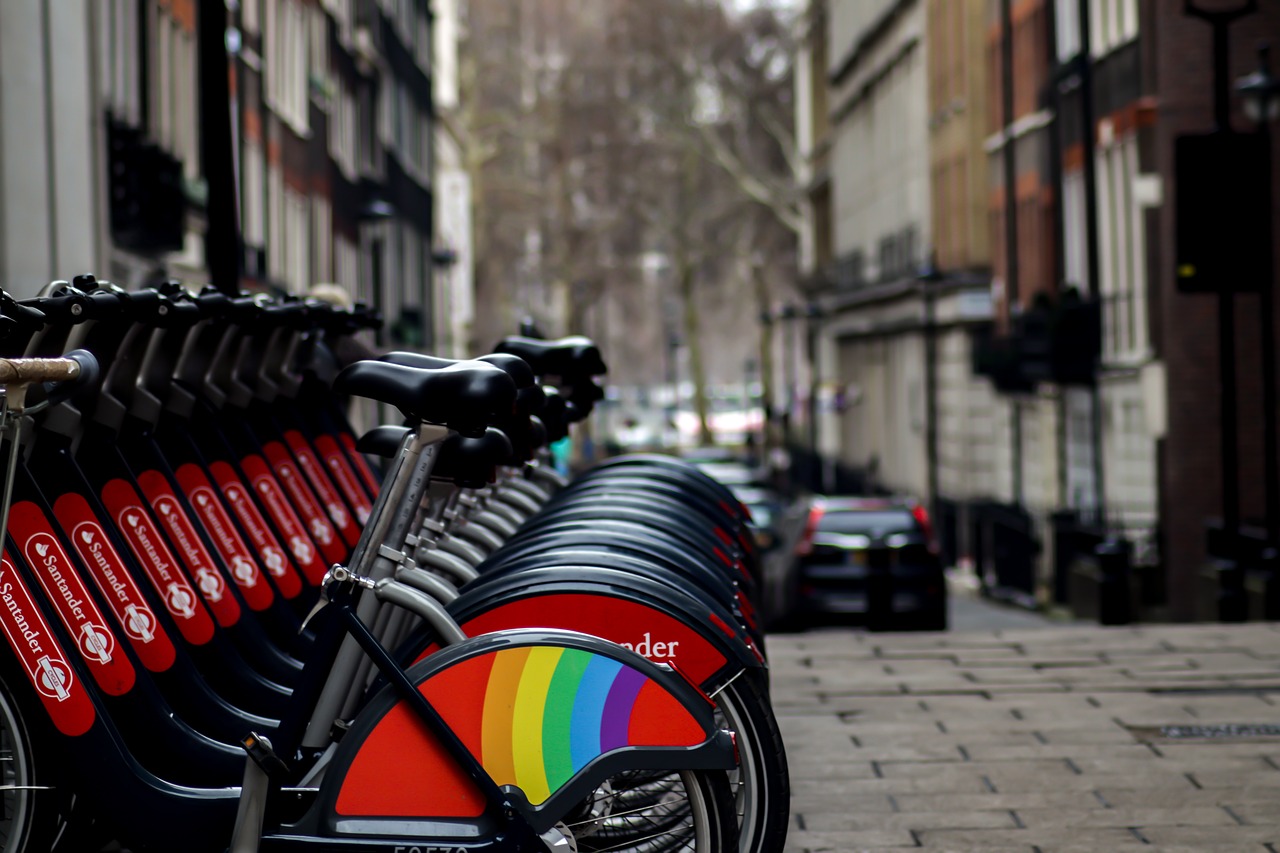 london  rent  bicycle free photo