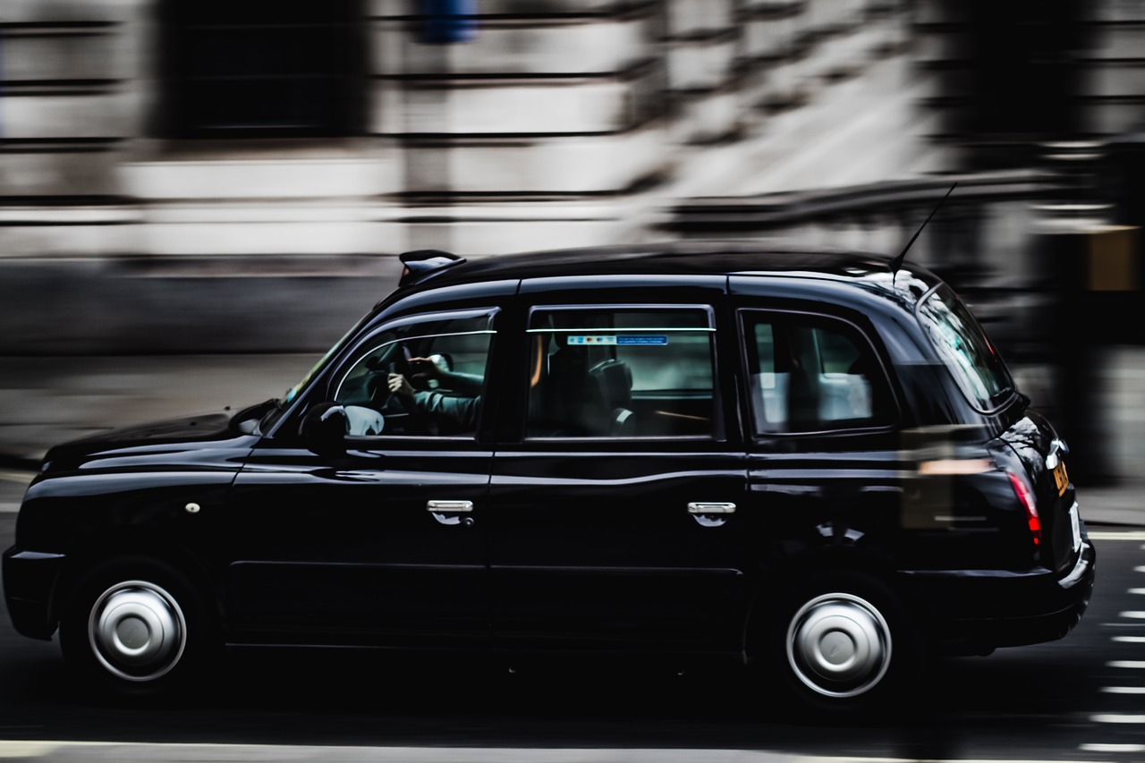 london  taxi  peak hour free photo