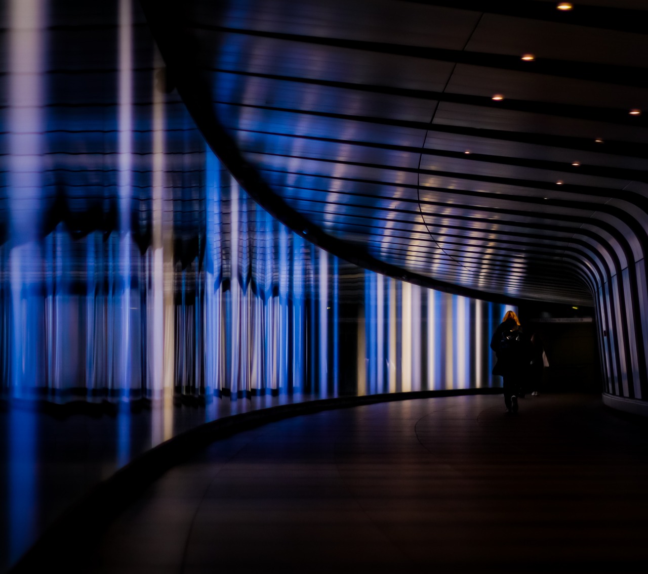 london  kings cross  light tunnel free photo