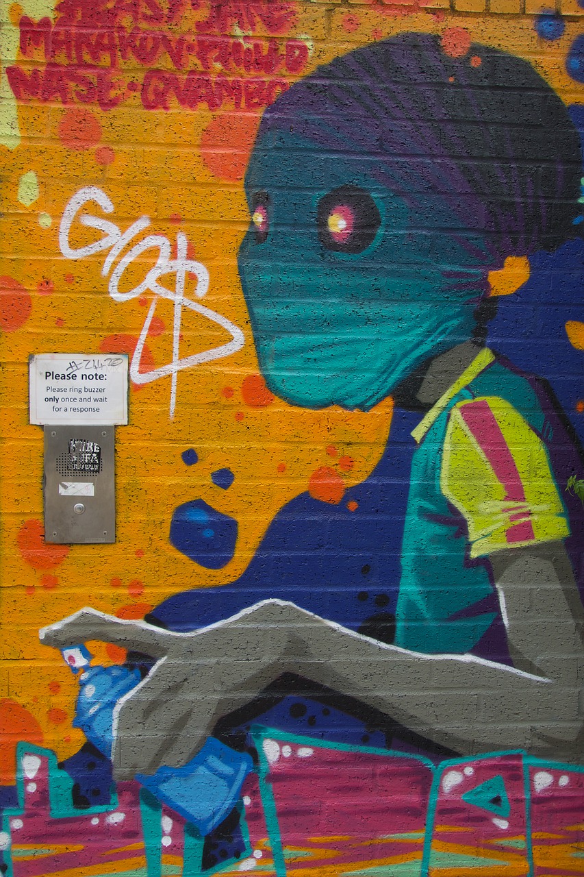 london  wall art  wall free photo
