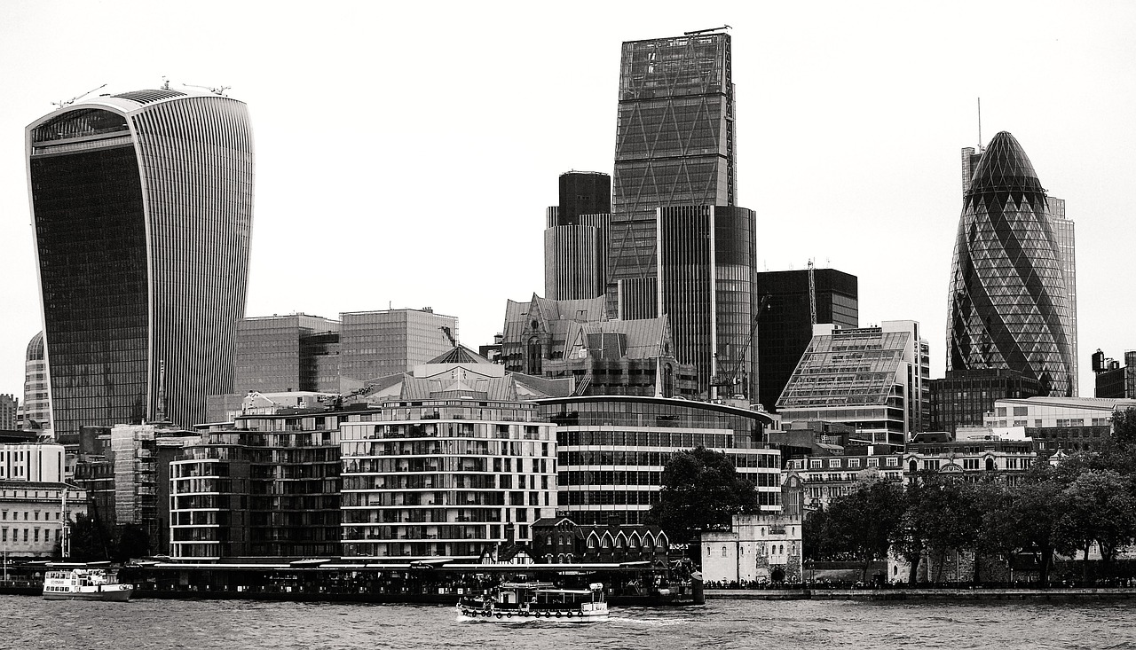london  skyscrapers  architecture free photo