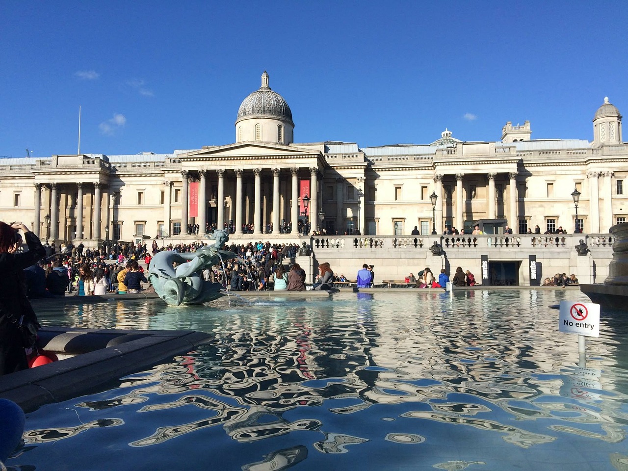 london square trafalgard free photo