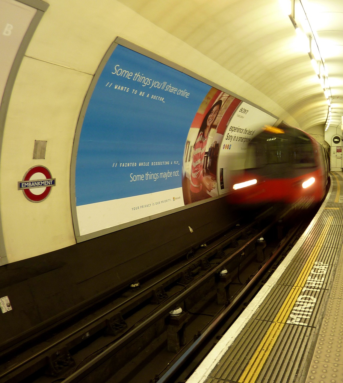 london tube metro free photo