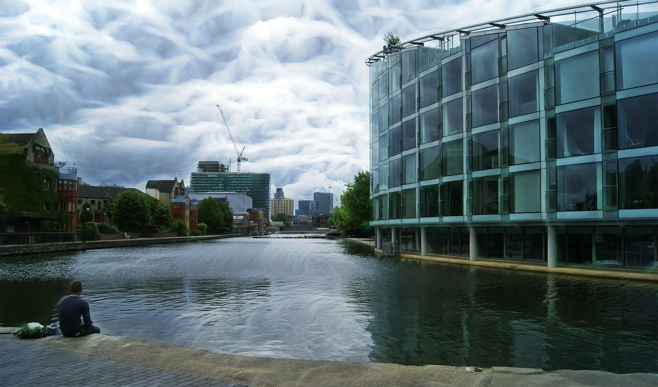 london blue sky free photo